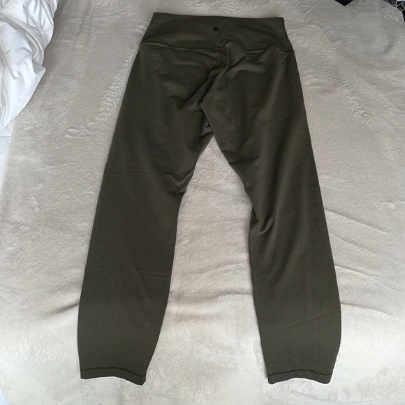 Green Lulu Lemon Leggings Size 6 - Picture 2 of 3